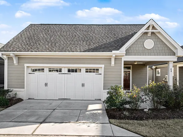 43 Davidson St, Clayton, NC 27527