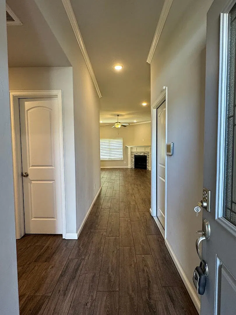 3 bed, 1549 sqft, $1,850 — Photo 3