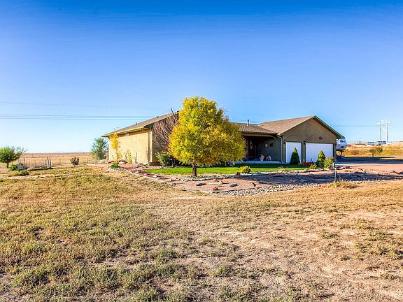 3rd image of 1246 S Walden Cir