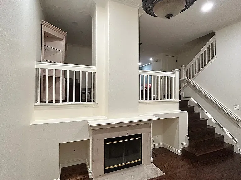 3 bed, 2.5 bath, 1404 sqft, $1,050 — Photo 3