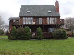 1942 Glenwood Ln #6, Lake Ariel, PA 18436