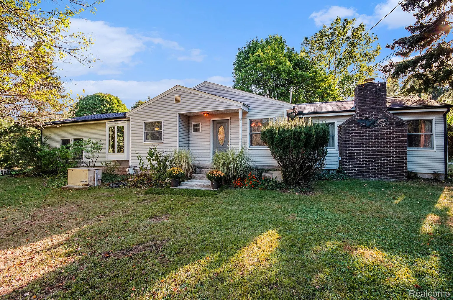 8344 Ellis Rd photo 1
