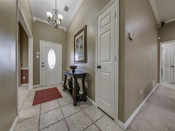 3rd image of 105 Hidden Creek Ln