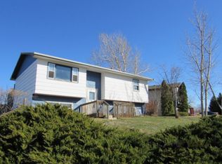 1821 10th Ave, Belle Fourche, SD 57717