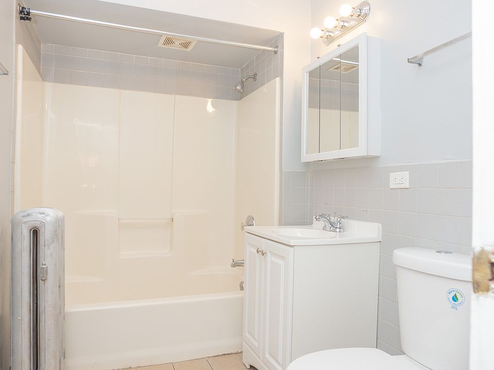 1st image of 7605 S Yates Blvd #2