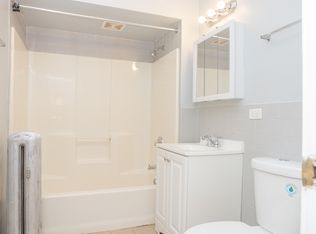 7605 S Yates Blvd #2, Chicago, IL 60649