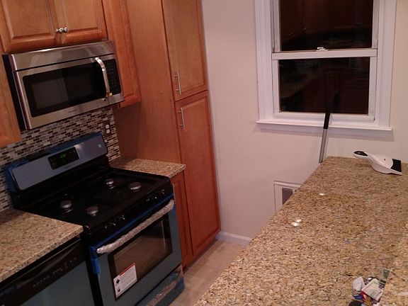 5th image of 433 Park View Ave #1