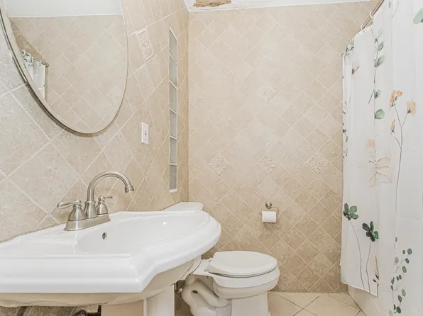 451 100th Street image 16 of 28