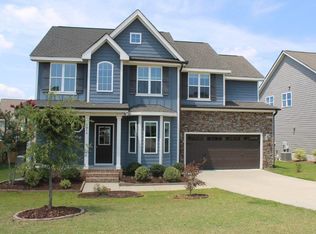 2116 Mills Crest St, Fuquay Varina, NC 27526