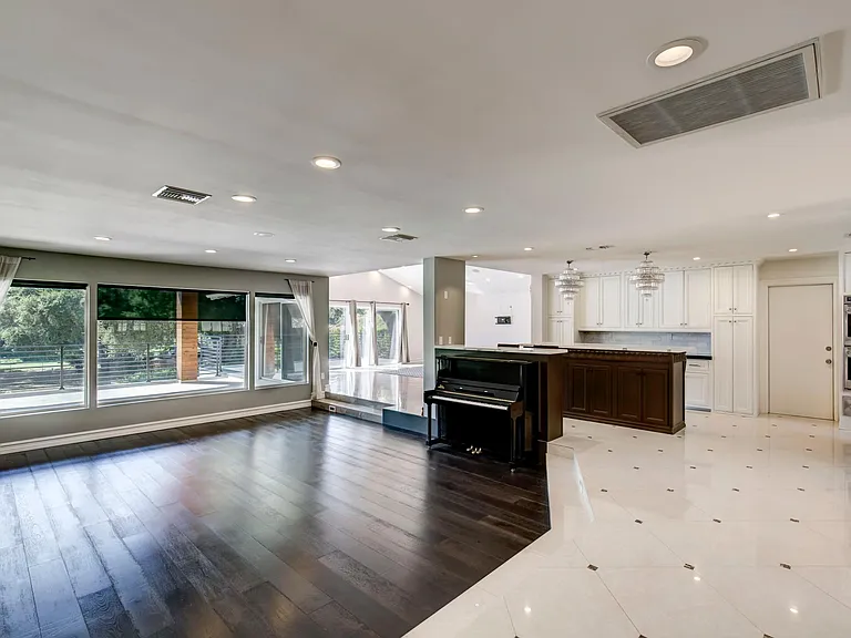 1710 Country Club Dr — Photo 20