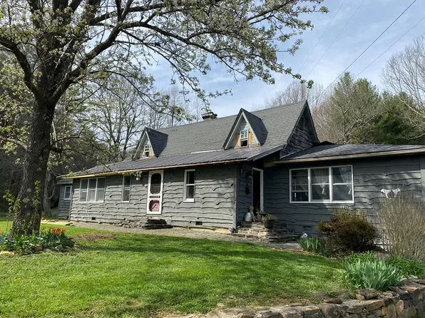 441 Sandy Branch Rd, Bakersville, NC 28705