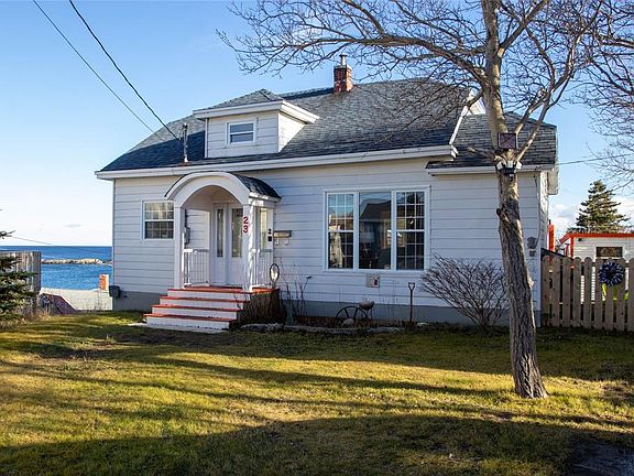 2nd image of 23 Pier Road
