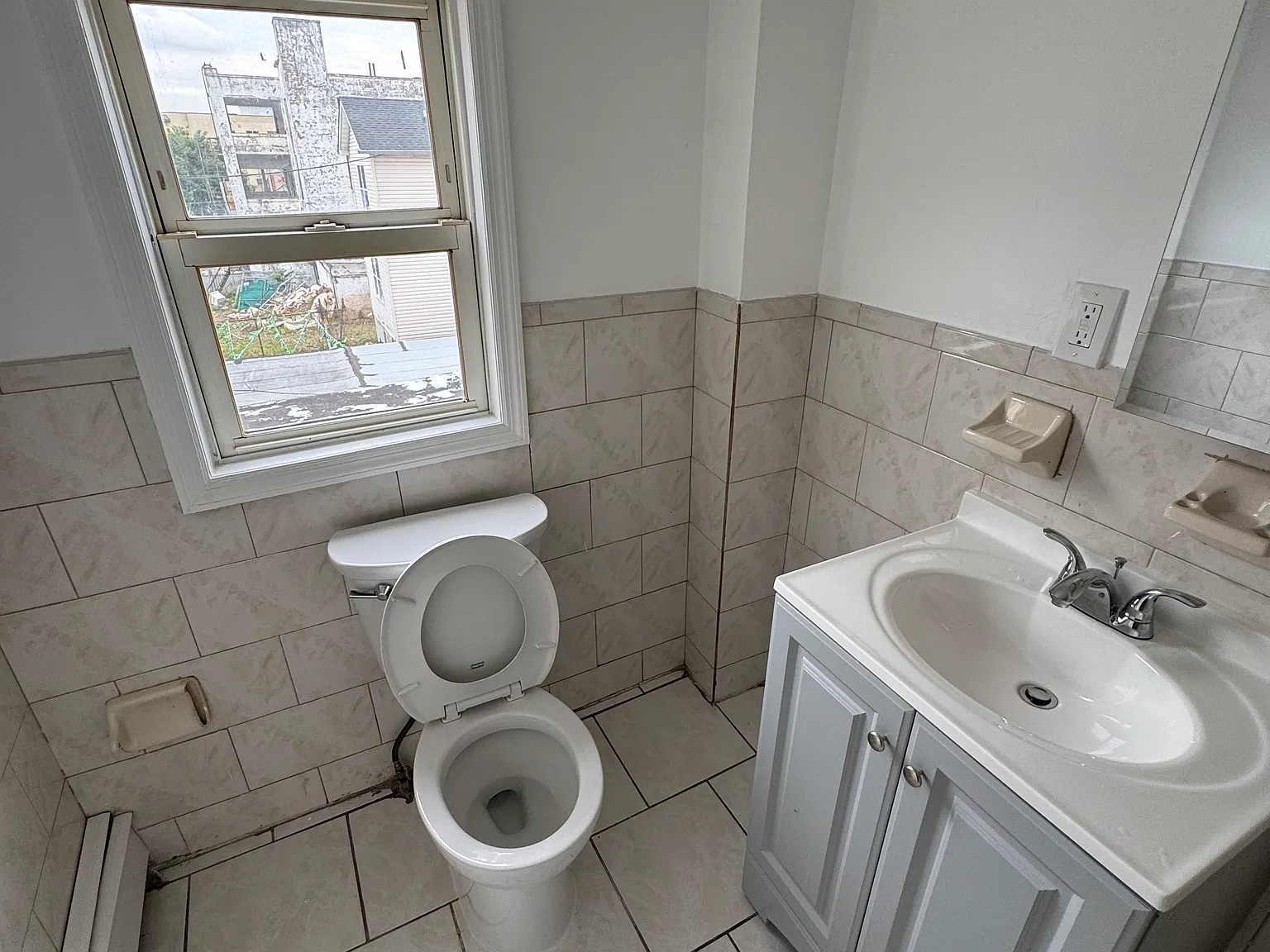 2 bed, $1,850 — Photo 4