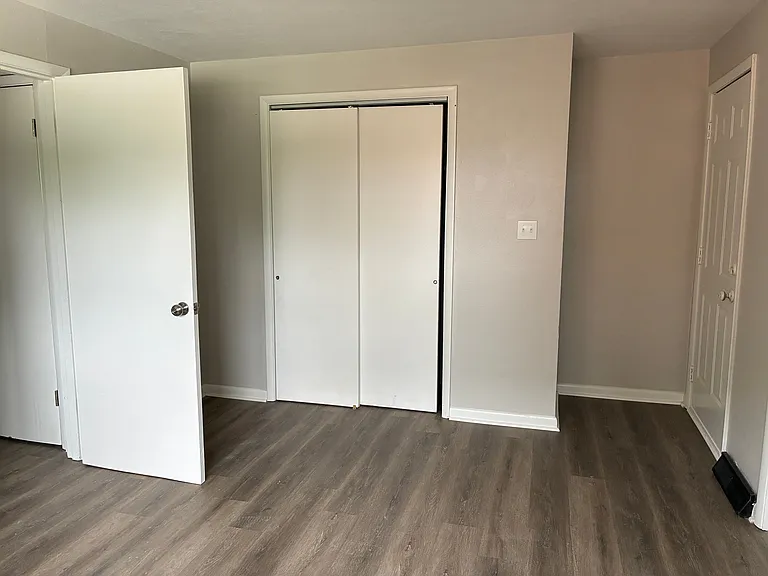 15 Ohio Ave #1 — Photo 3