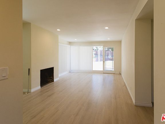 4th image of 4632 Rockland Pl