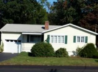 537 Sunderland Rd, Worcester, MA 01604