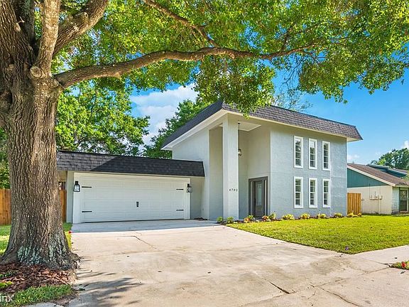 3rd image of 4702 Kemble Ct