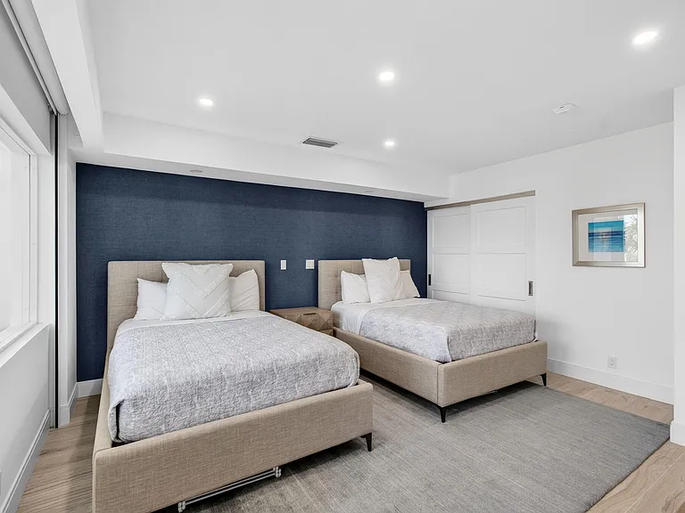 120 N Ocean Blvd #203 — Photo 42