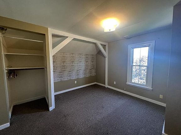5th image of 209 Seward Ave NW #2