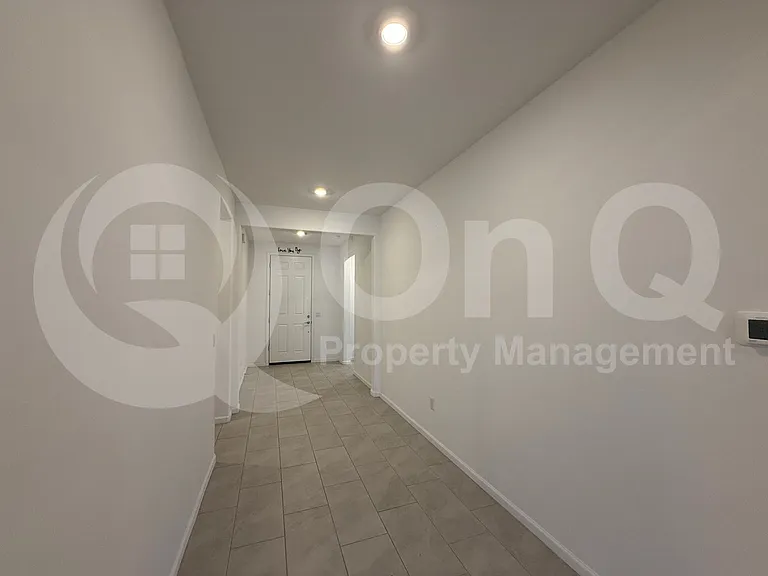 6704 E Caminito La Piscina — Photo 19