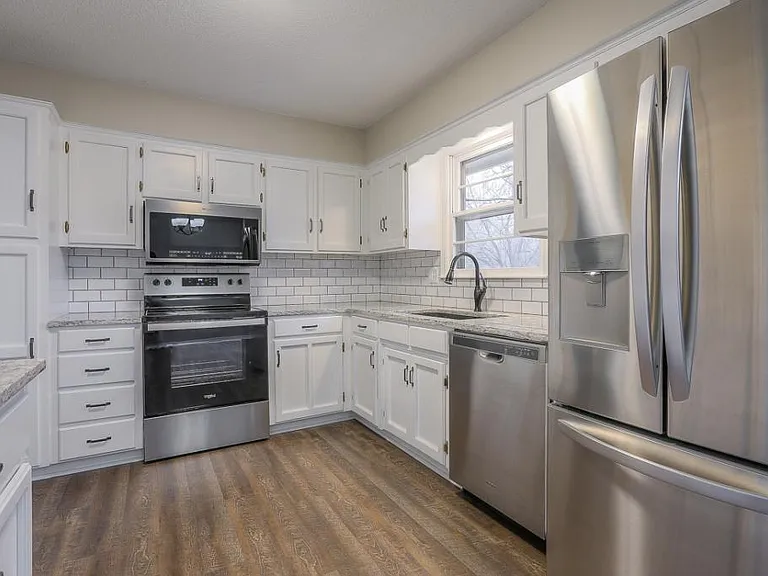 6725 NW Hilldale Dr — Photo 14