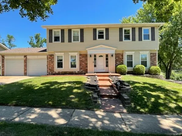 2130 Shimoor Ln, Saint Louis, MO 63146