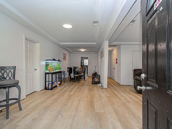 5th image of 773 Lucky St