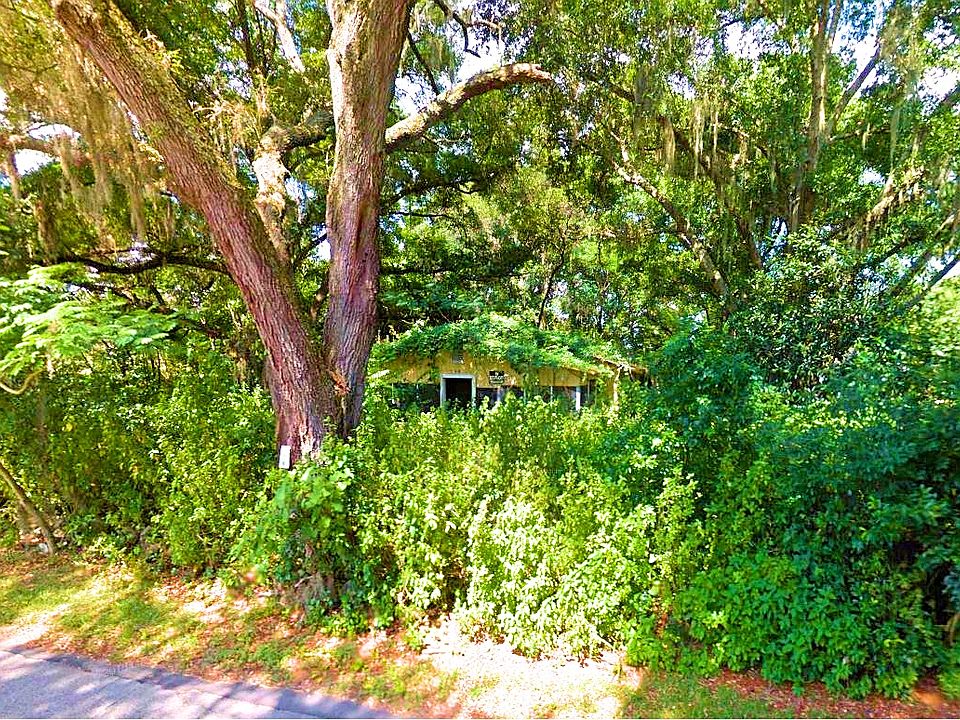 1st image of 258 N Clay Ave
