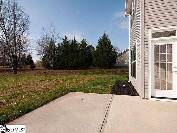 5th image of 430 Silver Thorne Dr