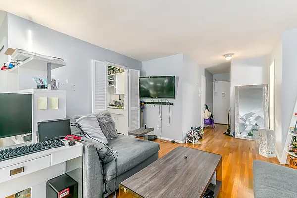 Rented by Corcoran | media 13