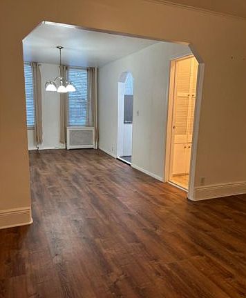 3rd image of 71-29 Myrtle Ave Floor 2