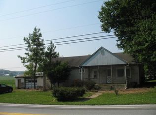594 Georgetown Rd, Ronks, PA 17572
