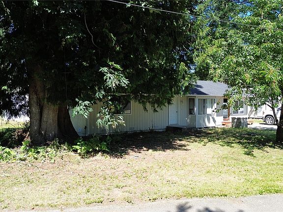 3rd image of 18517 96th Avenue NW