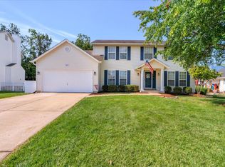 1217 Old Stone Dr, O'Fallon, MO 63368