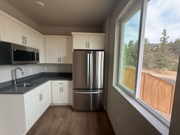 (undisclosed Address), Bend, OR 97701