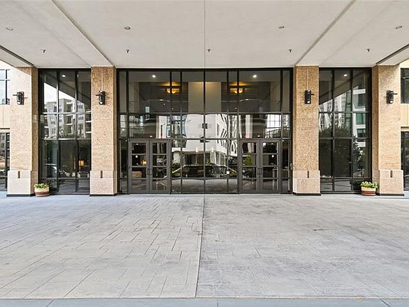 2nd image of 3481 Lakeside Dr NE APT 2802