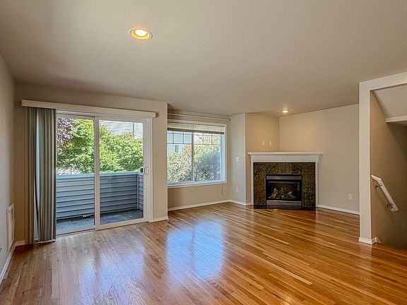 3rd image of 8538 Midvale Ave N #B