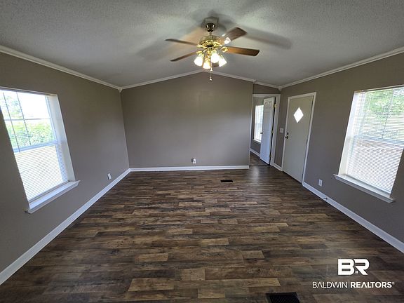 2nd image of 33163 Gilley Rd