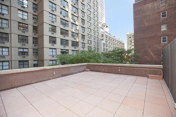 Sold by A & I Broadway | media 24