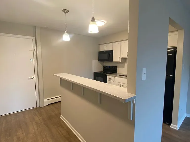 1118 Lafayette Ave — Photo 11