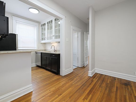 4th image of 1115 Louisville Ave #2B7