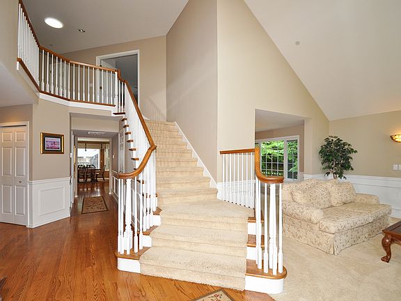 3rd image of 1518 W Mukilteo Blvd