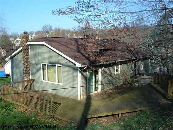 3rd image of 3023 Meadowland Dr