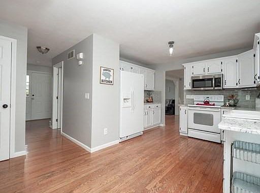 5th image of 375 Lunns Way