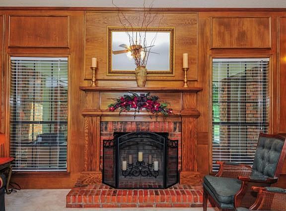 4th image of 108 Elmwood Dr