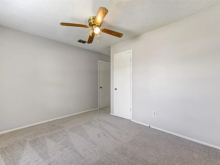 9915 Towne Tower Ln — Photo 13