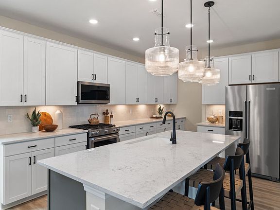 Stunning Kitchen with Large Island
