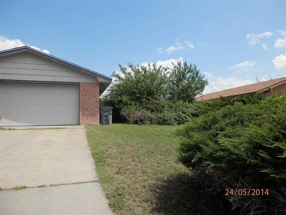 2nd image of 2501 NW 80th St