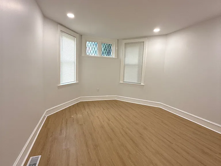 1322 S 57th St — Photo 19