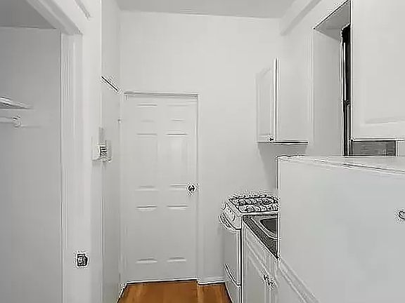 2nd image of 208 W 82nd St APT 4d